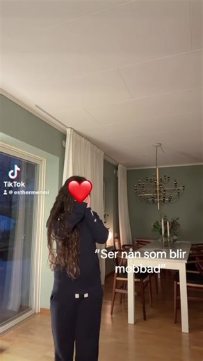 Mobbas#fyp #viral #vega #rolig #forfeit@🫶🏻3sth3r🫶🏻