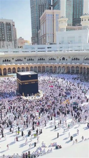 Tawaaf Kaaba: Ramadan's Spiritual Heart 🕋💚🌍