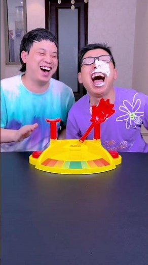 Face Slapping Machine Challenge, A Game For The Brave, So Exciting! ! ! #Funnyfamily #Partygames