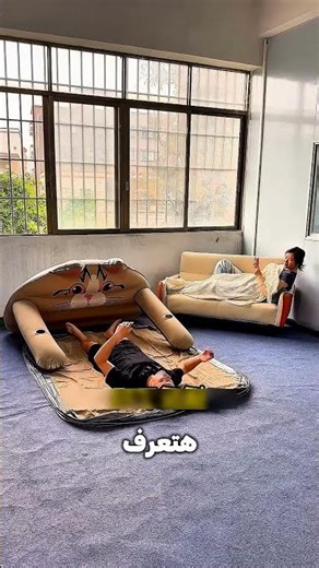 نام على سرير القطة… وشوف اللي حصل! 😱😂