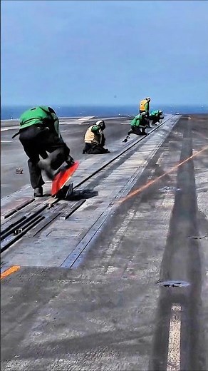 🔊 VOLUME UP! US Supercarrier Launches F/A-18 Jets in Arabian Sea! 😱 USS George H.W. Bush CVN-77
