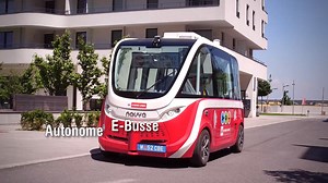 Unsere zwei autonomen E-Busse sind seit heute ganz offiziell in der Seestadt unterwegs und können von euch kostenlos getestet werden! 🤗 🚌 Schaut werktags in den Vormittagstunden doch einfach mal vorbei! www.wienerlinien.at/auto-bus-seestadt | Wiener Linien