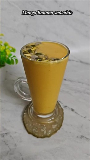 Mango Smoothie | Mango Banana Smoothie | Tropical Smoothie