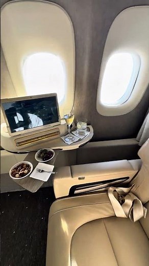 Emirates First Class Fully Enclosed Suite