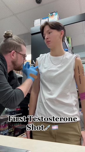 12-21-22💉🏳️‍⚧️ today I got my first testosterone shot. This all feels like a dream! I can not thank y’all enough for the love and support. Stay tuned for updates🫶🏼 #greenscreenvideo #testosterone #firsttshot #ftm #trans #🏳️‍⚧️ #💉🏳️‍⚧️ #updates #fyp #foryou #foryoupage #hehim #comment #dontletthisflop #blowthisup #xyzbca