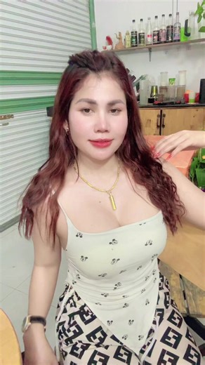 វីដេអូ​របស់ ចែរ័ត្នសាឡន (@userl4hl2o2e0j) ជាមួយ សំឡេងដើម - ចូលចិត្ត ចម្រៀង - Seak Meng