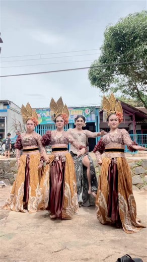 Upacara Adat Sunda: Memahami Gerng Keun Dei