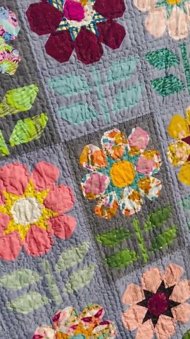 Flower Power Quilt - Etsy