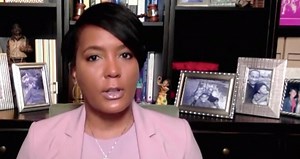 “I think that it’s unfortunate that when we know that the science says that wearing a mask is one of the easiest ways to stop the spread that we have the leader of our state taking exception with it,” Atlanta Mayor Keisha Lance Bottoms says about the governor’s office calling her mask mandate unenforceable. https://cnn.it/2DG8nhX | CNN Replay