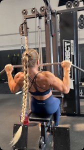31K views · 3.1K reactions | One month of shoulder work and the whole left side’s almost back to full size now凉❤️‍ Gotta live up to my name somehow… Backman’s back ‍ | Sarah Bäckman | Facebook