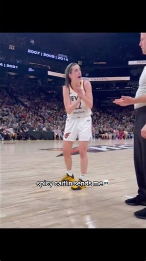 Caitlin Clark was really mad at the referee 😭