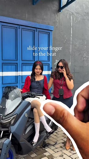 slide slide layarnya & pilih Yamaha mu🔥 pinjem lagu yak @diakerenbanget pesan ke kontak di bawah ini 👇🏻👇🏻👇🏻 RAFFI UTAMA | 0895-2246-7150 #yamaha #yamahajabar #karawang #slide #salesman