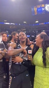 Los Grizzlies disfrutan al ritmo de Ja Morant 🕺 -Y de Kenneth Lofton 😂 | NBA LATAM