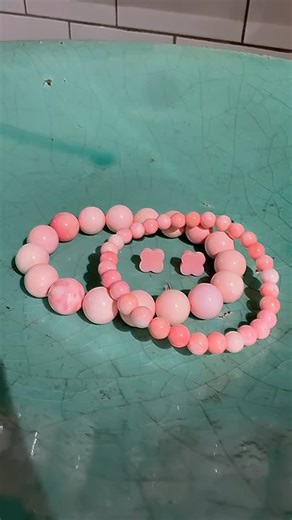 It’s loz on Instagram: "Pink queen conch-shell collection Bermuda 🇧🇲"