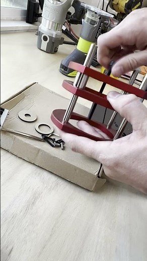 CCCS Router Lift Review #diy #diywoodworking #workshop