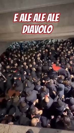 169K views · 2.6K reactions | ⚫️NUOVO CORO #curvasudmilano #noi #sodaliziorossonero #banditi #acmilanultras #ultras #milanismo #appartenenza #rossoneri #milanorossonera | Banditi Curva Sud Milano | Facebook