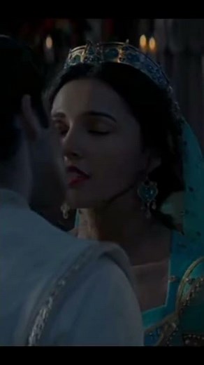 Aladdin and jasmine kiss scene
