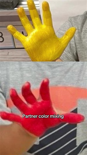 Little hands, big discoveries! 🎨✨ Our Pre-K friends explored color mixing by rubbing painted hands with a partner — learning not only about colors but also using their sense of touch in the process. Hands-on learning at its brightest! #PreKLearning #ColorMixing #SensoryPlay #HandsOnLearning #learningthroughplay