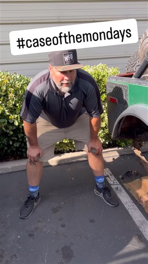 OFF-ROAD Parts and Fabrication on Instagram: "Yep! Another classic #caseofthemondays on this CJ-7. Our customer was able to drive his jeep off the trail and onto the trailer…with the help of this carpenter #trailfix his daughter’s snowboard! If you are still running two piece tapered axles and a Model 20 rear end in your CJ, you are living on borrowed time! Take note! Call us for a Dana 60 or 44 upgrade! It’s not the 90s anymore! WFO Concepts #wfoconcepts #offroad #4x4 #wfogearandaxle #caseofthe