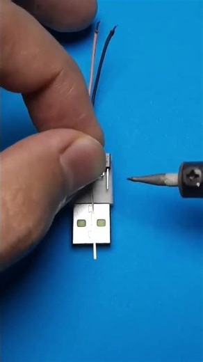🔌 Homemade Wire Detecting Device | Easy DIY Electronics Project 🔍 #diy #creative #craftideas