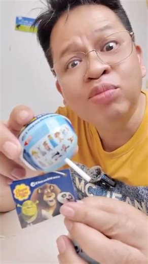 Chupa Chups Lollipop with Doraemon model, dreamworks #chupachups #dreamworks