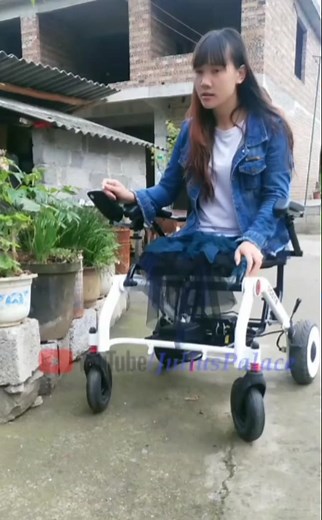 Chinese DAK Amputee Lady Wheelchair Life