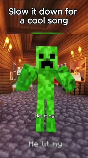 His wolf is a creeper #gaming #growtopia #gaming