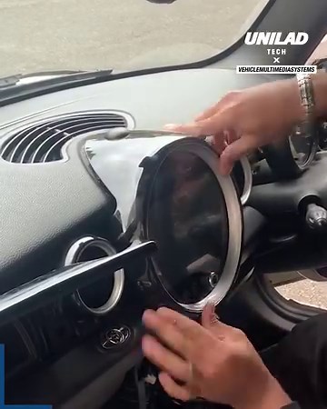 101K views · 447 reactions | This is how car multimedia systems are installed! 朗 | UNILAD Tech | Facebook