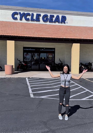 I got a new hobby. Thanks @Duc.Sacha for running my pockets🥰. @Shoei Helmets USA #girlswhoride #shoeihelmet #motorcyclesoftiktok #fyppp