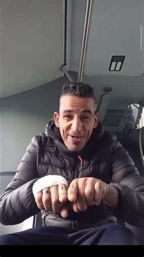 انا كنقول علاش كلشي واقف ليا حدا راسي و مخلين طوبيس خاوي لور