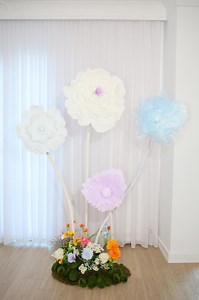 Handmade Giant Tulle Flower: Custom Wedding & Event Decor - Etsy