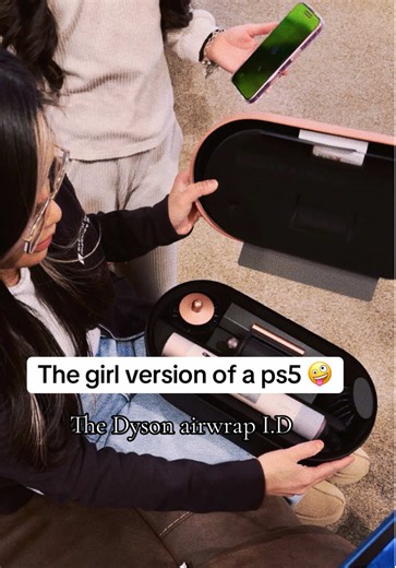 Best gift ever, The Dyson Airwrap ID. #dyson #airwrap