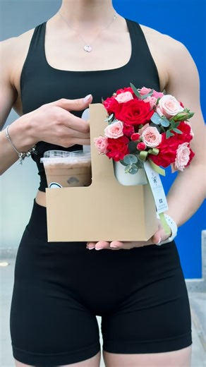 Aaron Valenzuela | Coach Online on Instagram: "- Listos para regalar nuestro #KitCoffeLove de @strom__coffee ? 🩷❤️💘 Con tu compra participas en la rifa de 1- 1,000 $ pesos de consulo@en @padresantoomx 2- 1 Masaje relajante en pareja en @gacara.studio 3- 1 relleno de labios 👄 💉 en @aryaspa.mx 4- 1 kit de suplementos de @aaron_fitnesscoach ❤️🩷❤️🩷❤️🩷❤️🩷❤️🩷❤️🩷❤️🩷 - Dale like y síguenos en nuestras redes , comparte este reel en tus historias, y etiqueta/Menciona a un amig@ en este reel 🫱�