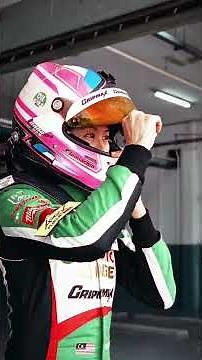 Leona takes Sepang