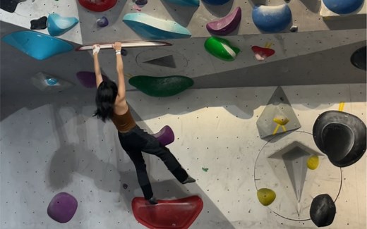 攀岩｜克服了一些蹦蹦跳跳 v4*3 v3 v3 在Vfour