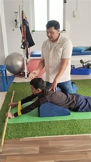 #Trapezius and scapular muscle strengthening #physiogenix #shoulder physiotherapy #scapula muscle PT