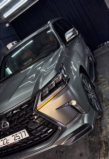 غسيل (vip) 😍 لدى مركز #اكسجين_للعناية_بالسيارات المفرق ، مقابل جمعية المركز الإسلامي للإستفسار : 0779464944 #غسيل_سيارات #vip #لكزس #car_care