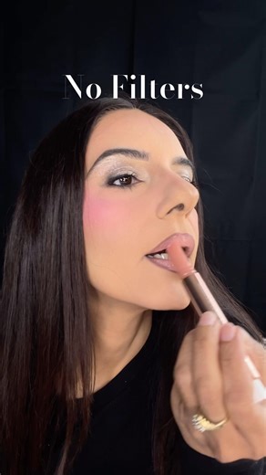 Flawless Full Glam Makeup in 60 Seconds Pro Artist Routine