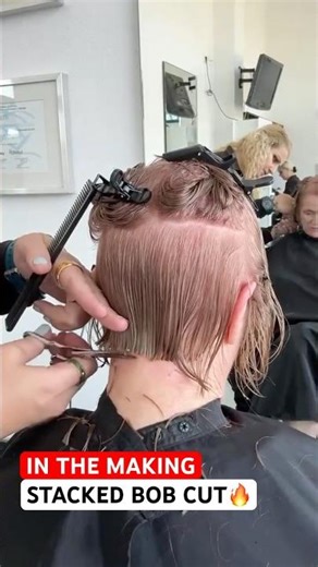 IN THE MAKING STACKED BOB HAIRCUT! 🔥🔥🔥 #haircut #bobhaircut #stackedbobhaircut #shorthair #shorts