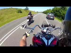 Boss Hoss V8 vs R1