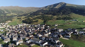 Fiss diesen Morgen von oben - ein weiterer traumhafter Sommertag steht uns bevor :-) Fiss this morning from above - it's gonna be another wonderful summer day :-) | Serfaus - Fiss - Ladis