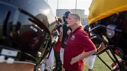 Sprint football, with a weight limit of 178 pounds, comes to Molloy University on Long Island