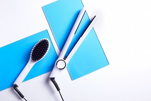 STRAIGHT UP Straightening Brush