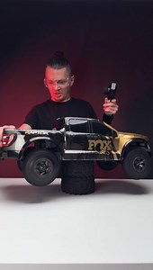 First roar of the Traxxas Raptor R 4x4 Ultimate Edition. 4S power, 60 mph top speed. Featuring color-matched aluminum parts, VXL-4s Brushless Power System, and Traxxas Link Wireless Module. #Traxxas #rchobby #rclife #radiocontrolled #remotecontrol #rccar #remotecontrolcar | Freddy Toys