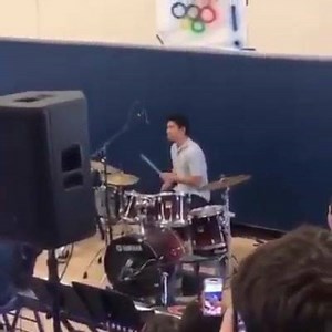 Guy performs Pornhub intro with drums 😂😂 | Dank Meme Sangh