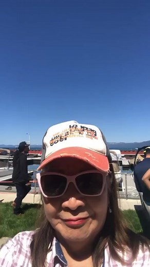 Welcome to Lake Tahoe Marina for parasailing | Merly Bosch