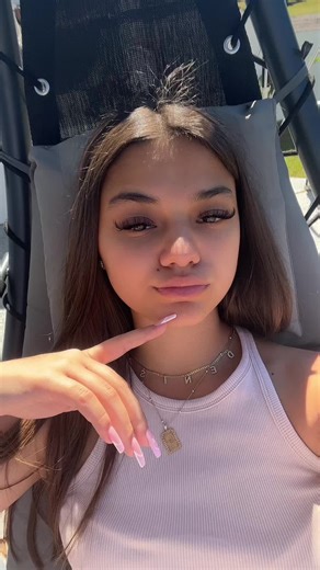 Outdoor Fashion Look: Tips for Summer Style