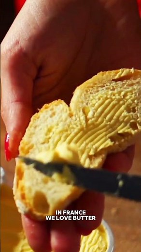 What a REAL French Breakfast Looks Like 🇫🇷🥖 (It’s Simpler Than You Think!)