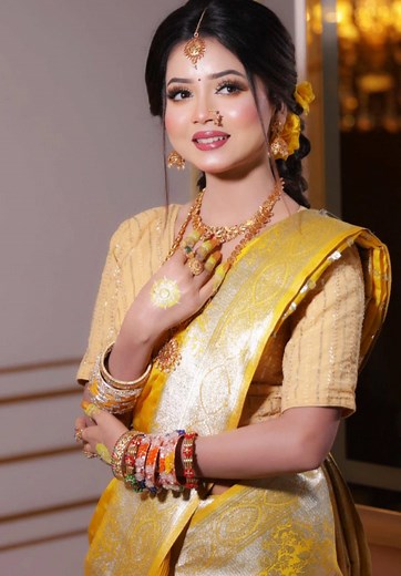 Glamorous Makeover by Thais Beauty Salon | Arohi Mim