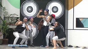 PBB Kumunity: Inatasan sina Madam Inutz at Alyssa na bumuo ng grupo na magra-rap kasama si speaker para tuluyan nang makasama ni Kyle ang mga housemates. | Pinoy Big Brother ABS-CBN
